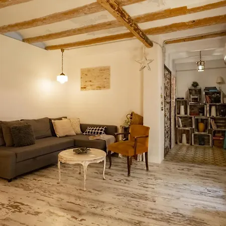 Apartamento En El Corazon De Tarragona. Planta Baja Con Patio. Exterior photo
