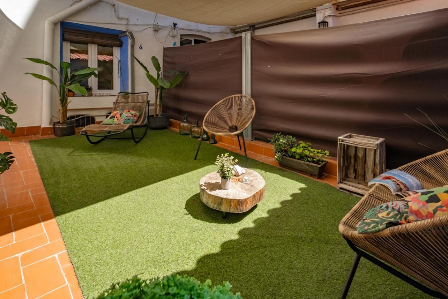 En El Corazón De Tarragona. Planta Baja Con Patio. Tarragona